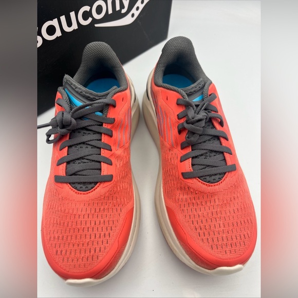 Saucony Endorphin Shift 3 Women’s Sneakers Size 8 Running Shoe Coral/Shadow - Picture 3 of 14